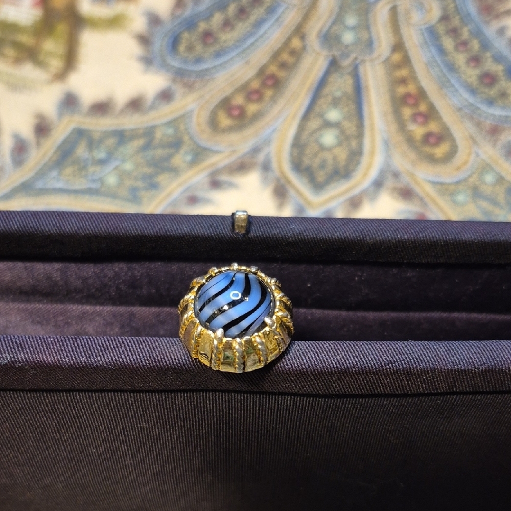 Vintage Dark Navy Clutch with Gold Accent - Picture 3 of 16